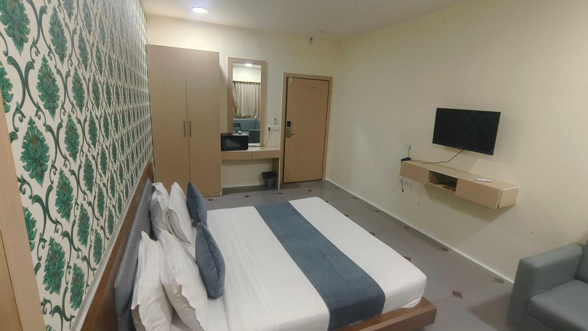 Hotel O Shiv Residency Gorwa Екстериор снимка